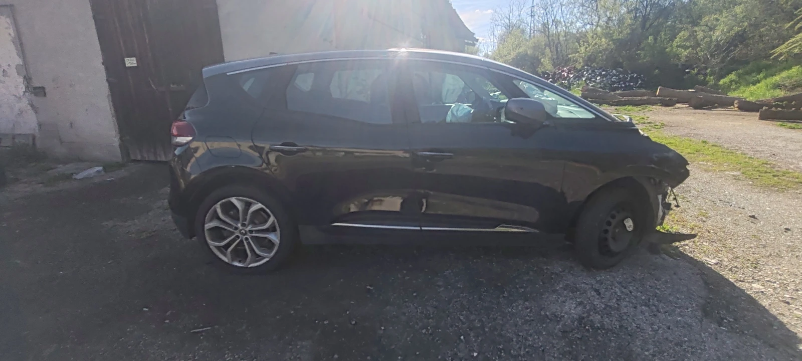 Renault Scenic, снимка 4 - Автомобили и джипове - 54381159