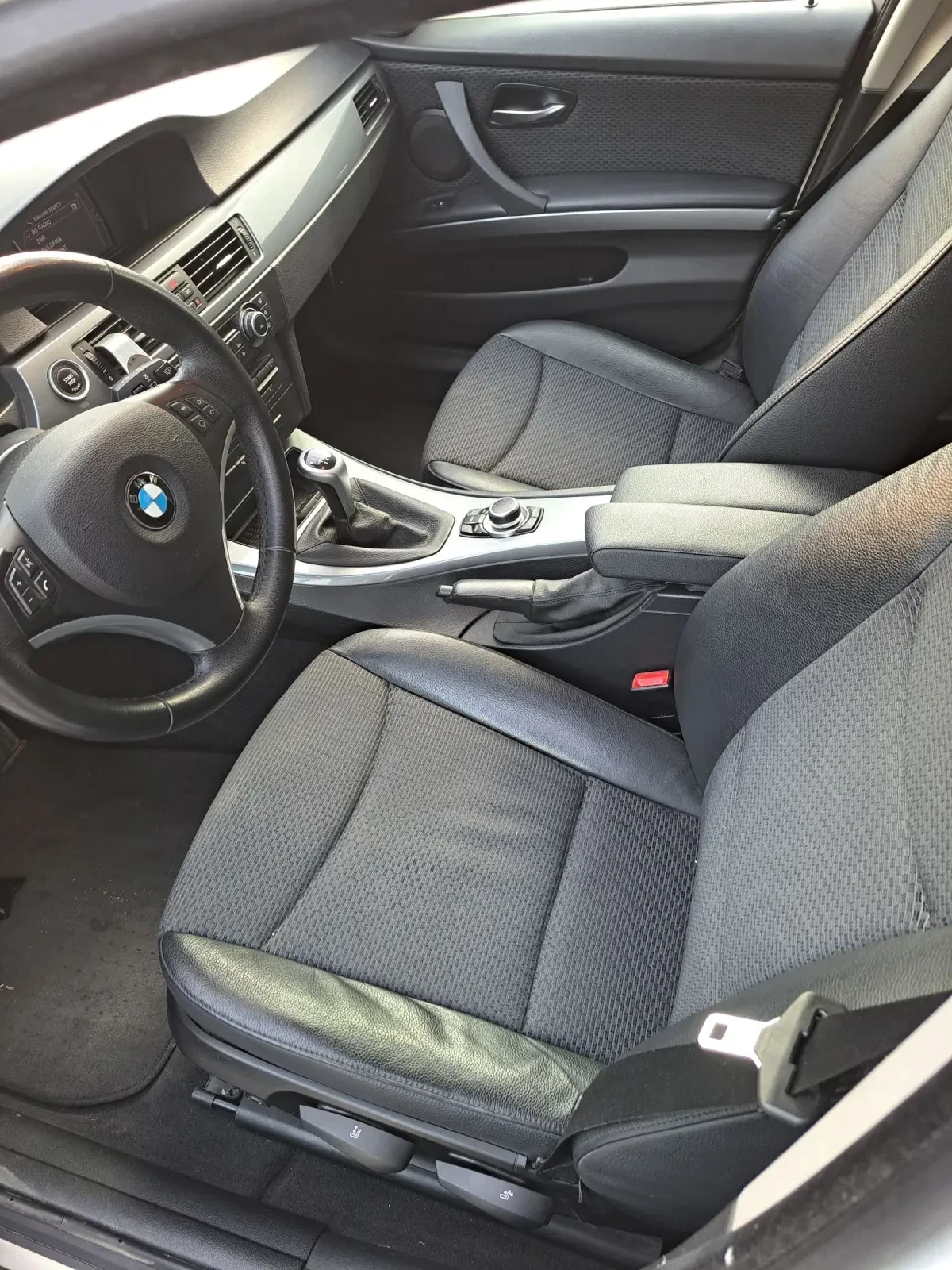 BMW 325 LCI 197к.с., снимка 10 - Автомобили и джипове - 55180380