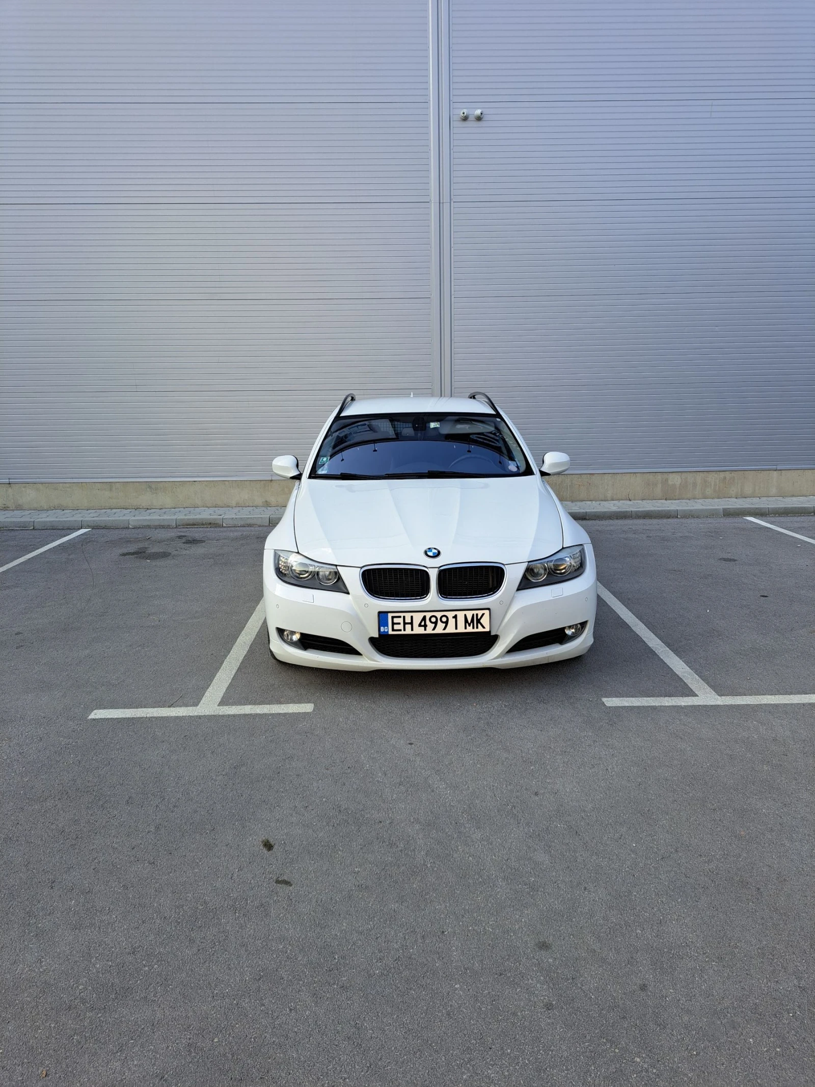 BMW 325 LCI 197к.с.