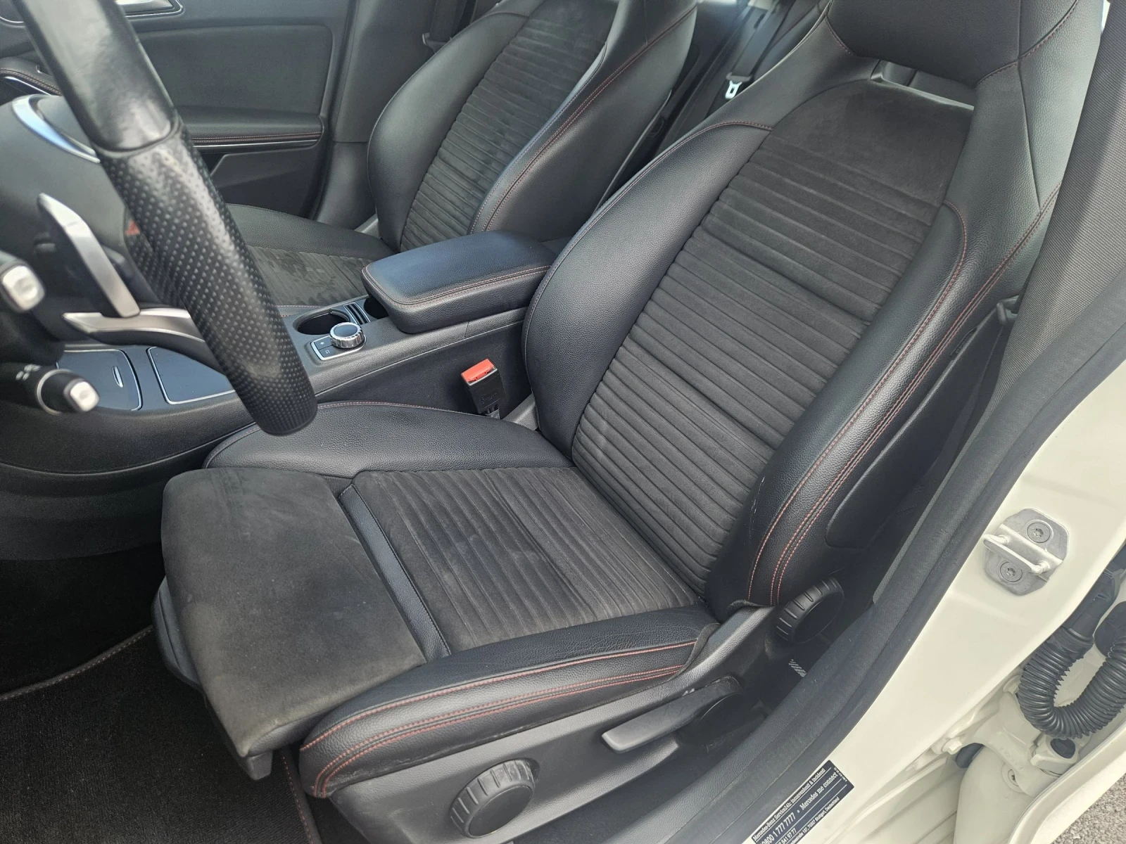 Mercedes-Benz CLA 200 2, 0CDI 4-MATIK AMG, снимка 9 - Автомобили и джипове - 55400099