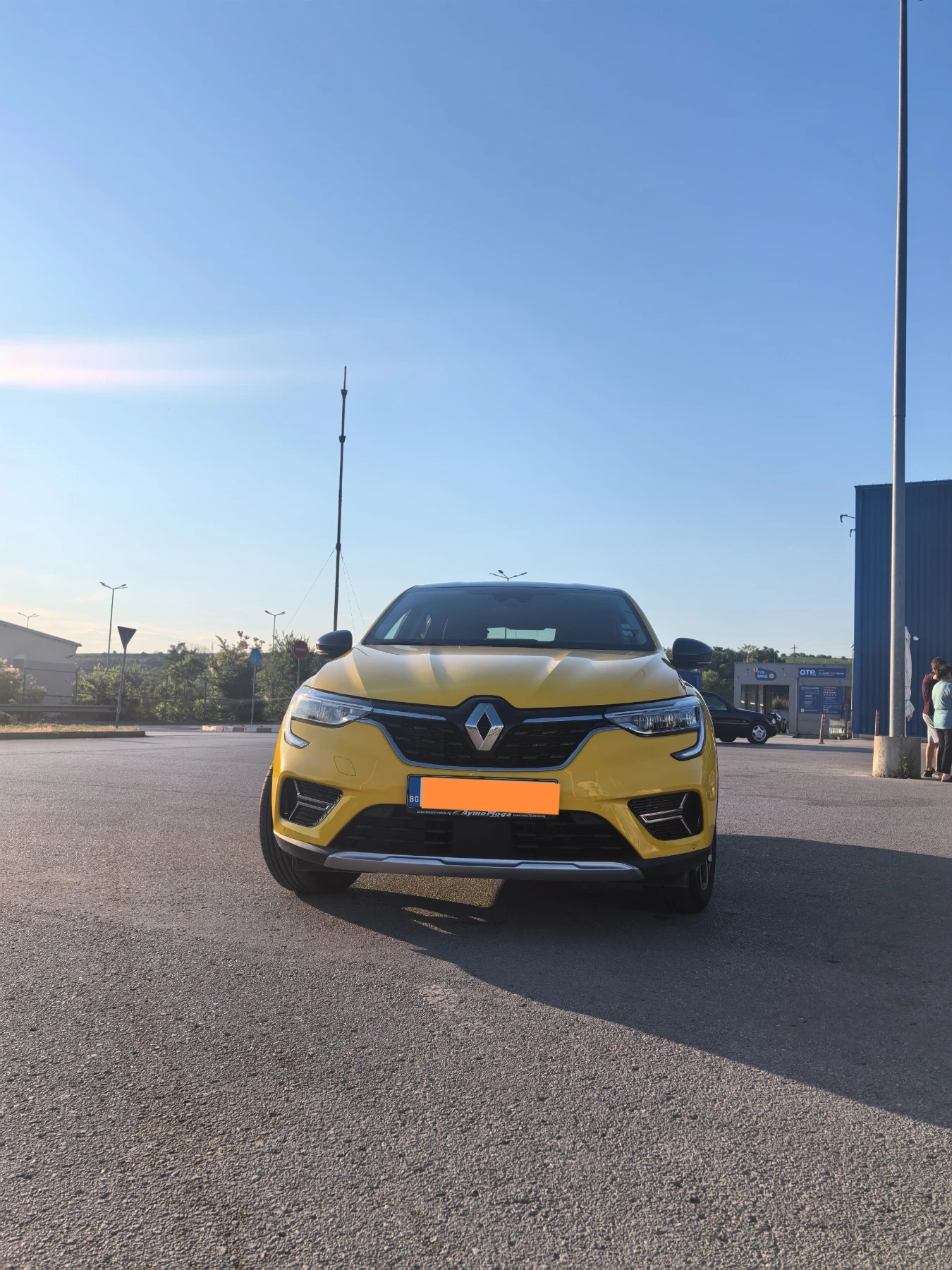 Renault Arkana, снимка 2 - Автомобили и джипове - 56087447