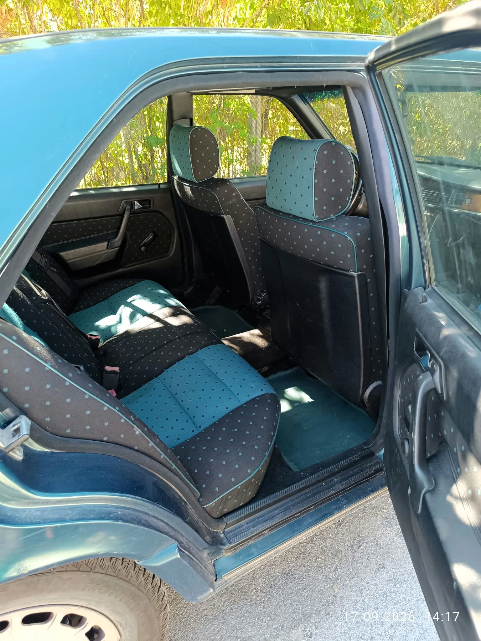 Mercedes-Benz 190 Primavera, снимка 7 - Автомобили и джипове - 56344541