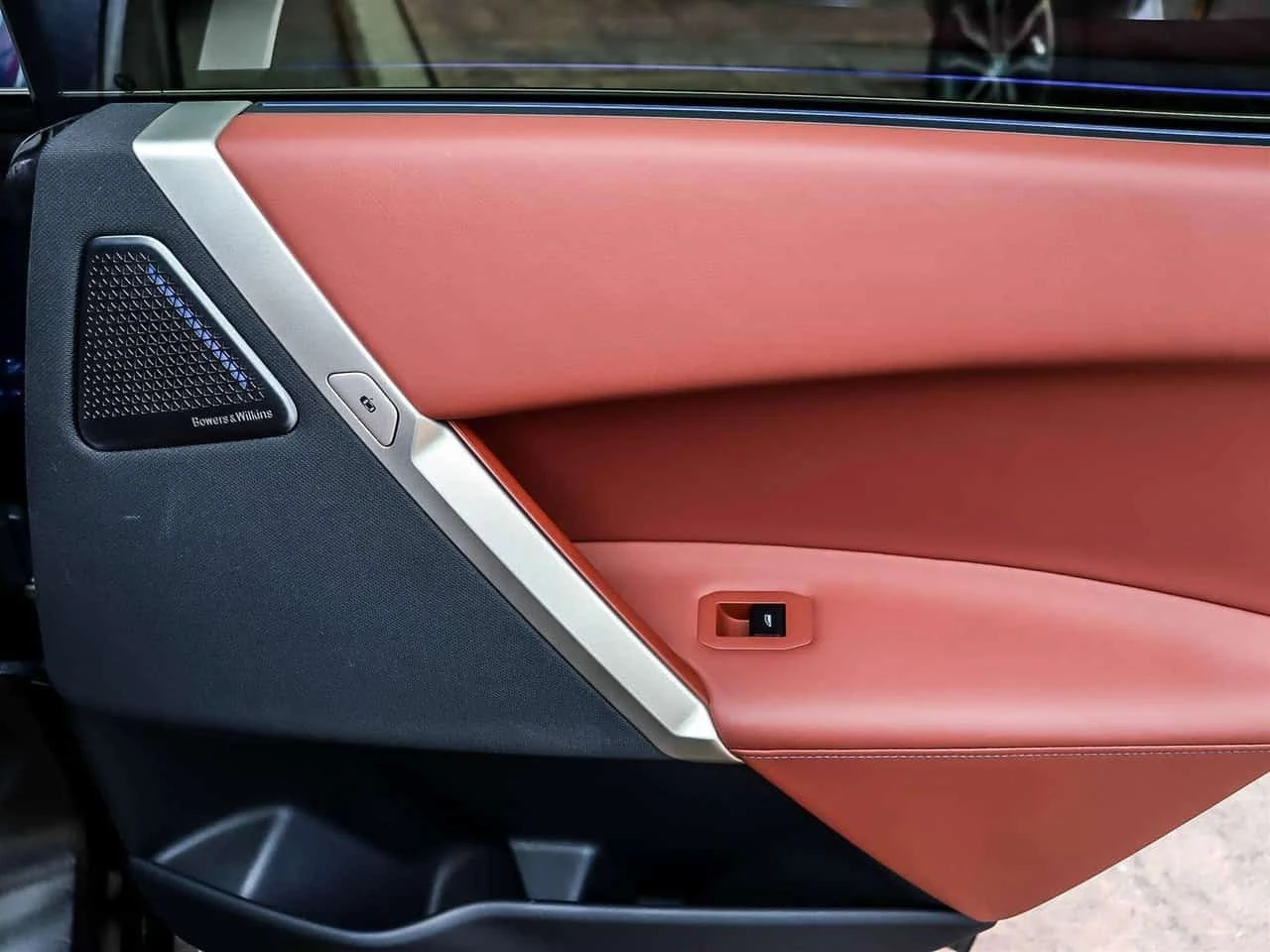 BMW iX M60 xDrive | CARFAX | ���������������� �� BMW | Mobile.bg � ����������� 15