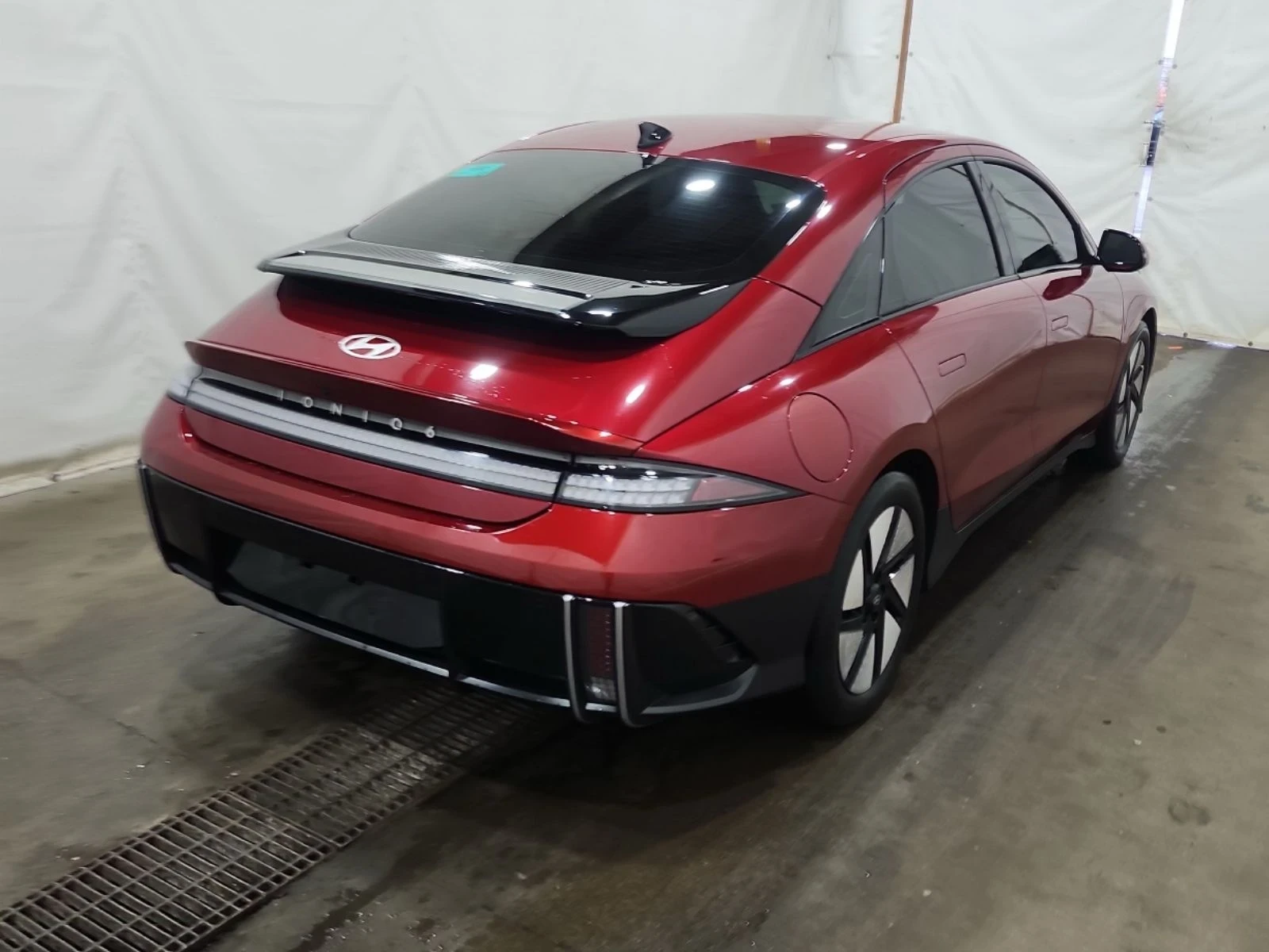 Hyundai Ioniq 6 Awd* Long Range Preferred* Back cam* Подгрев, снимка 6 - Автомобили и джипове - 56660180