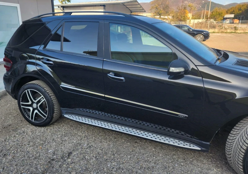 Mercedes-Benz ML 320 CDI Sport, снимка 3 - Автомобили и джипове - 48034056