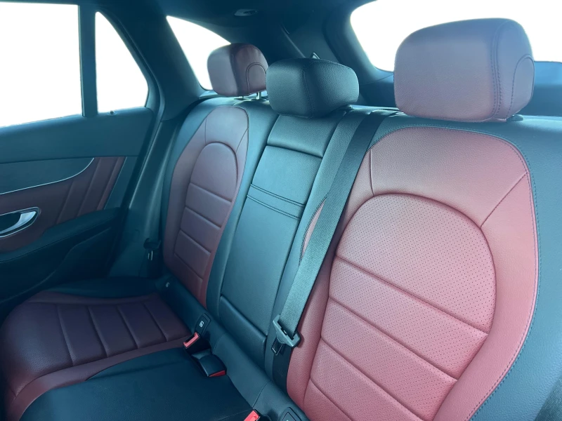 Mercedes-Benz GLC 300 d 4MATIC, снимка 12 - Автомобили и джипове - 53171963