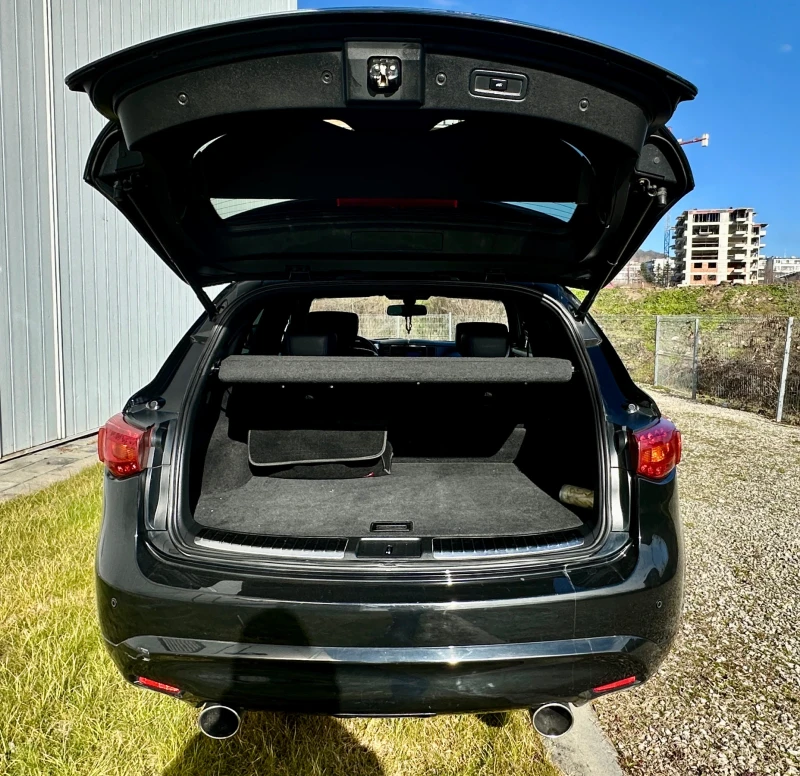 Infiniti QX70, снимка 7 - Автомобили и джипове - 53276396