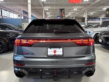 Audi RSQ8 4.0 quattro Performance* АвтоКредит* (Цена до БГ) , снимка 5 - Автомобили и джипове - 53751072