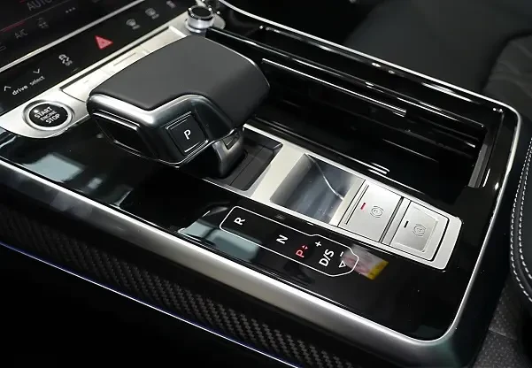 Audi Q7 50 TDI Quattro = S-line = 7 Seats Гаранция, снимка 6 - Автомобили и джипове - 54441303