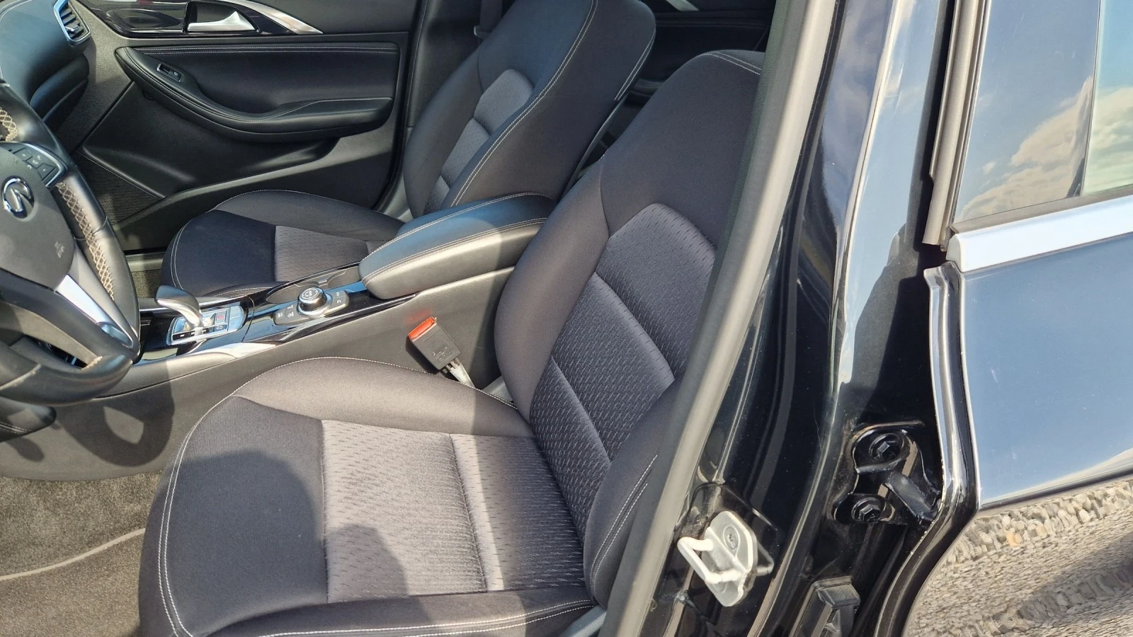 Infiniti Q30 2.2D-170.44 | Mobile.bg   13