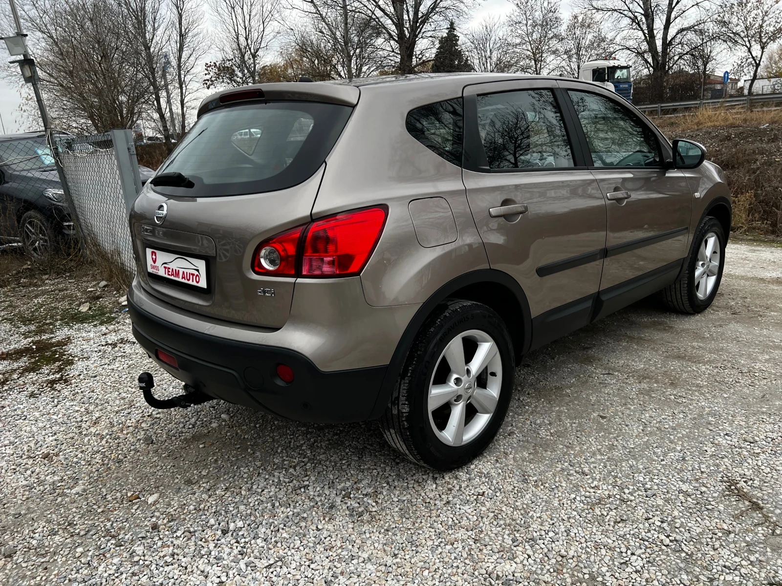 Nissan Qashqai 2.0DCI 153000KM SWISS EDITION - изображение 6