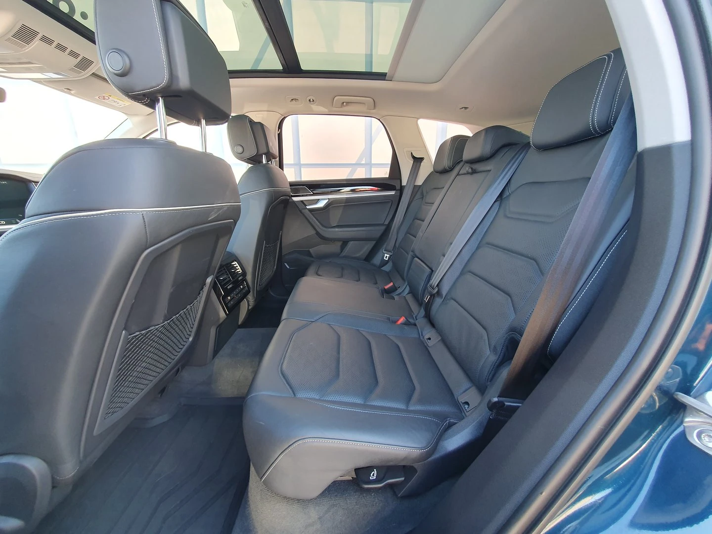 VW Touareg V6 TDI BMT 4MOTION - изображение 5