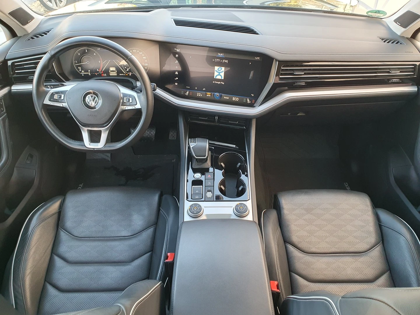 VW Touareg V6 TDI BMT 4MOTION - изображение 6