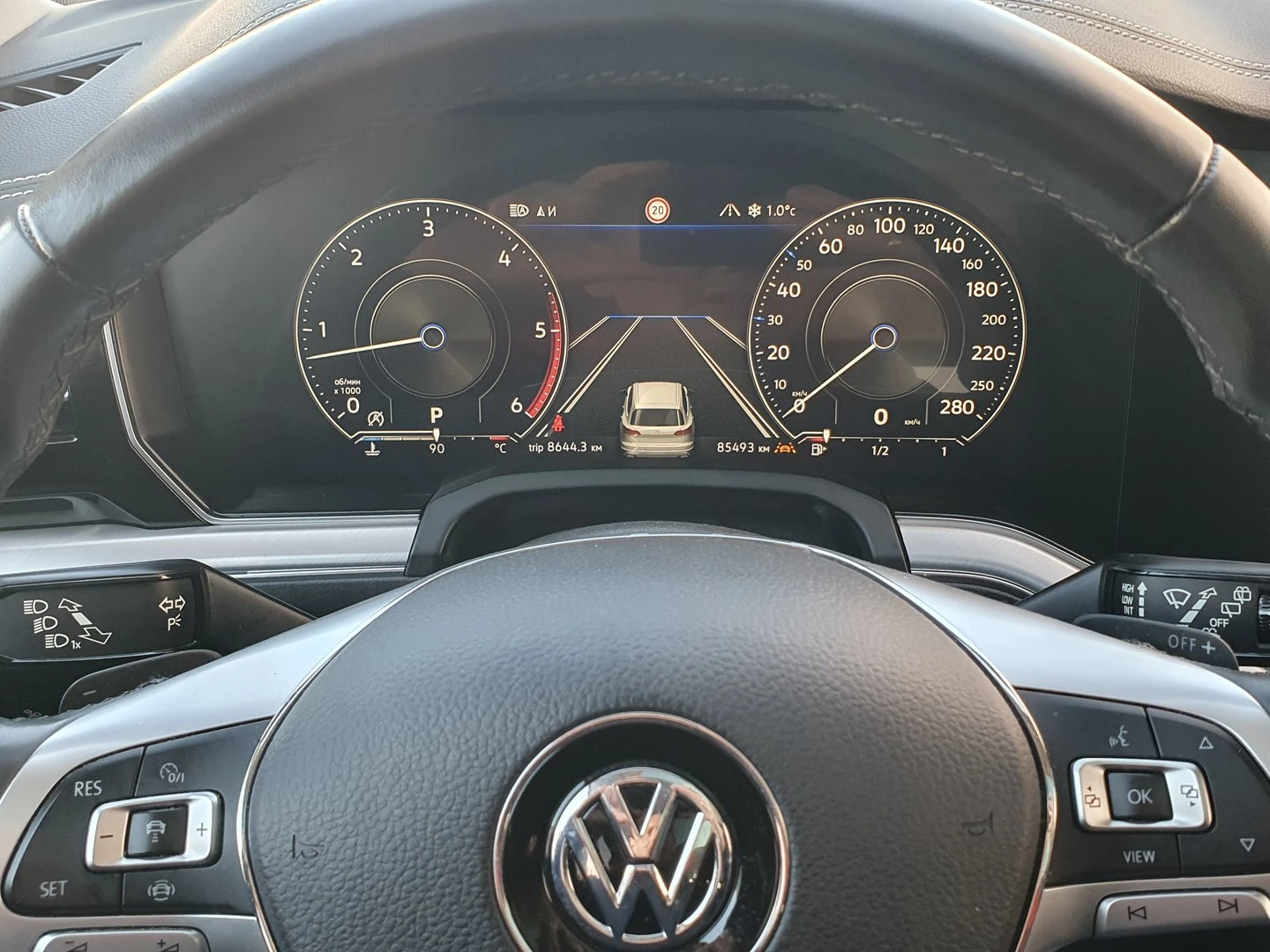 VW Touareg V6 TDI BMT 4MOTION - изображение 7