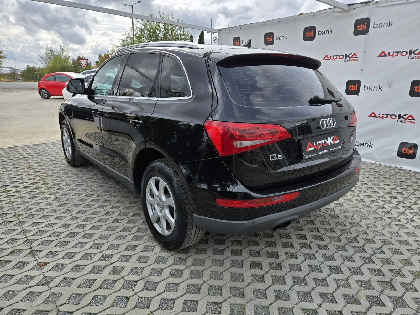 Audi Q5 2.0TDI-170кс= АВТОМАТ= QUATTRO= ПАРКТРОНИК - изображение 5