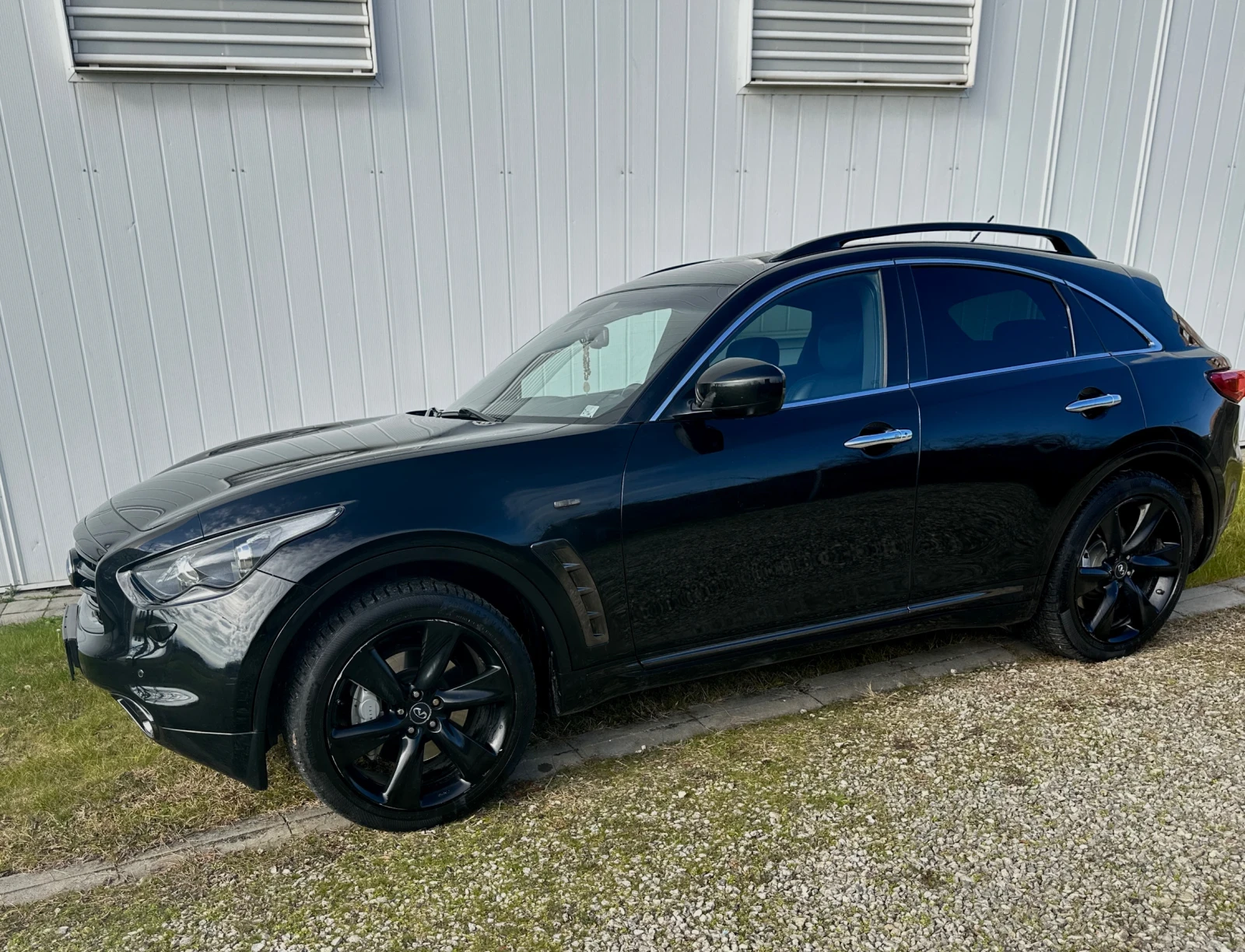 Infiniti QX70  - изображение 3