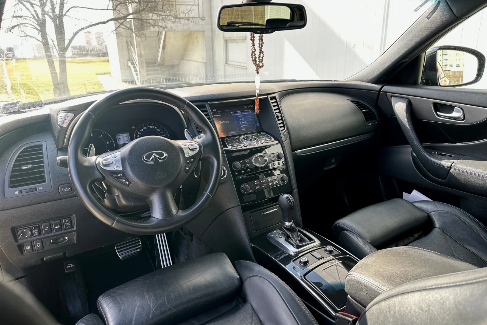 Infiniti QX70  - изображение 8