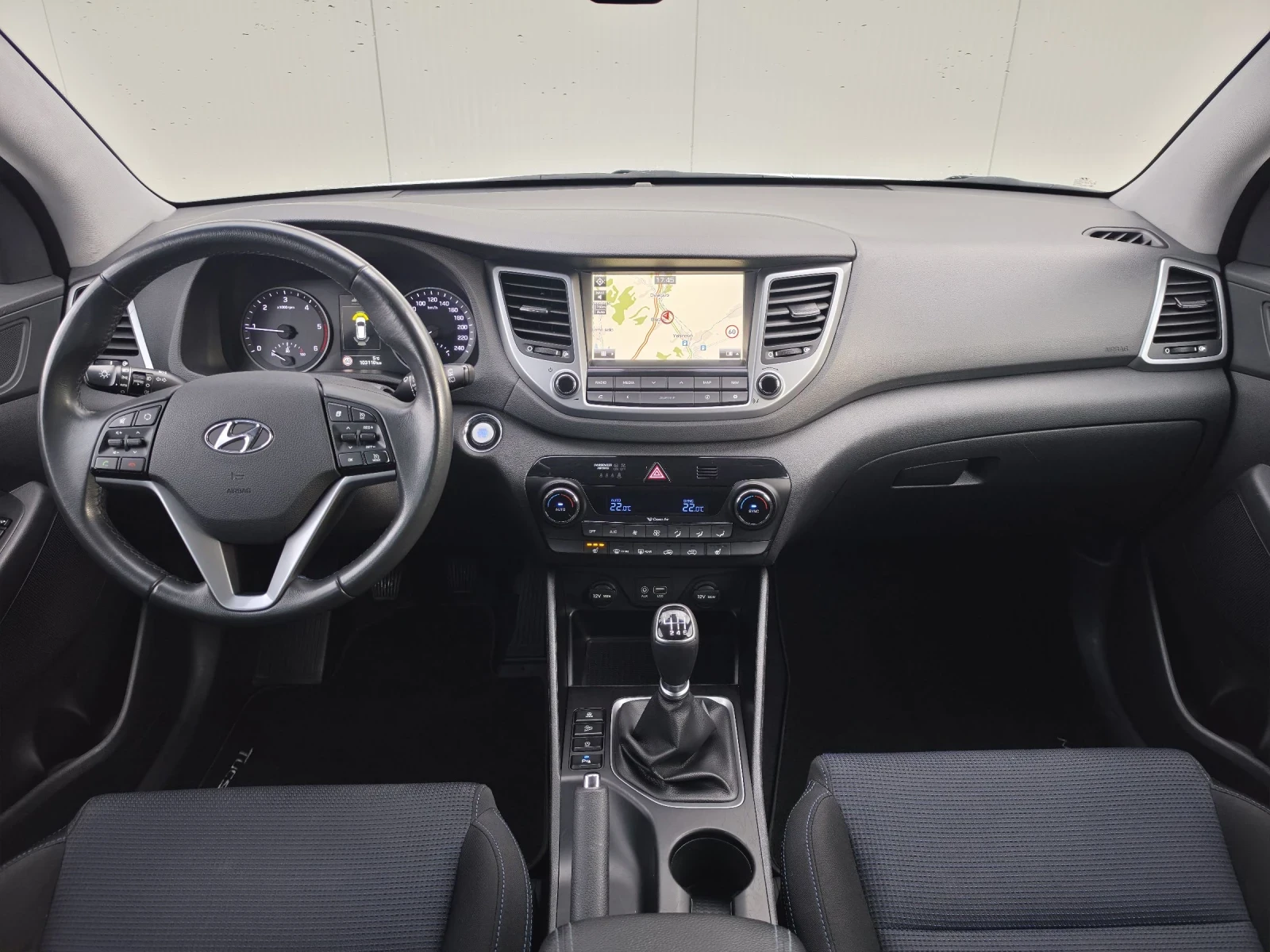 Hyundai Tucson 1.7GRDi Xpossible 100000km, снимка 10 - Автомобили и джипове - 53892334