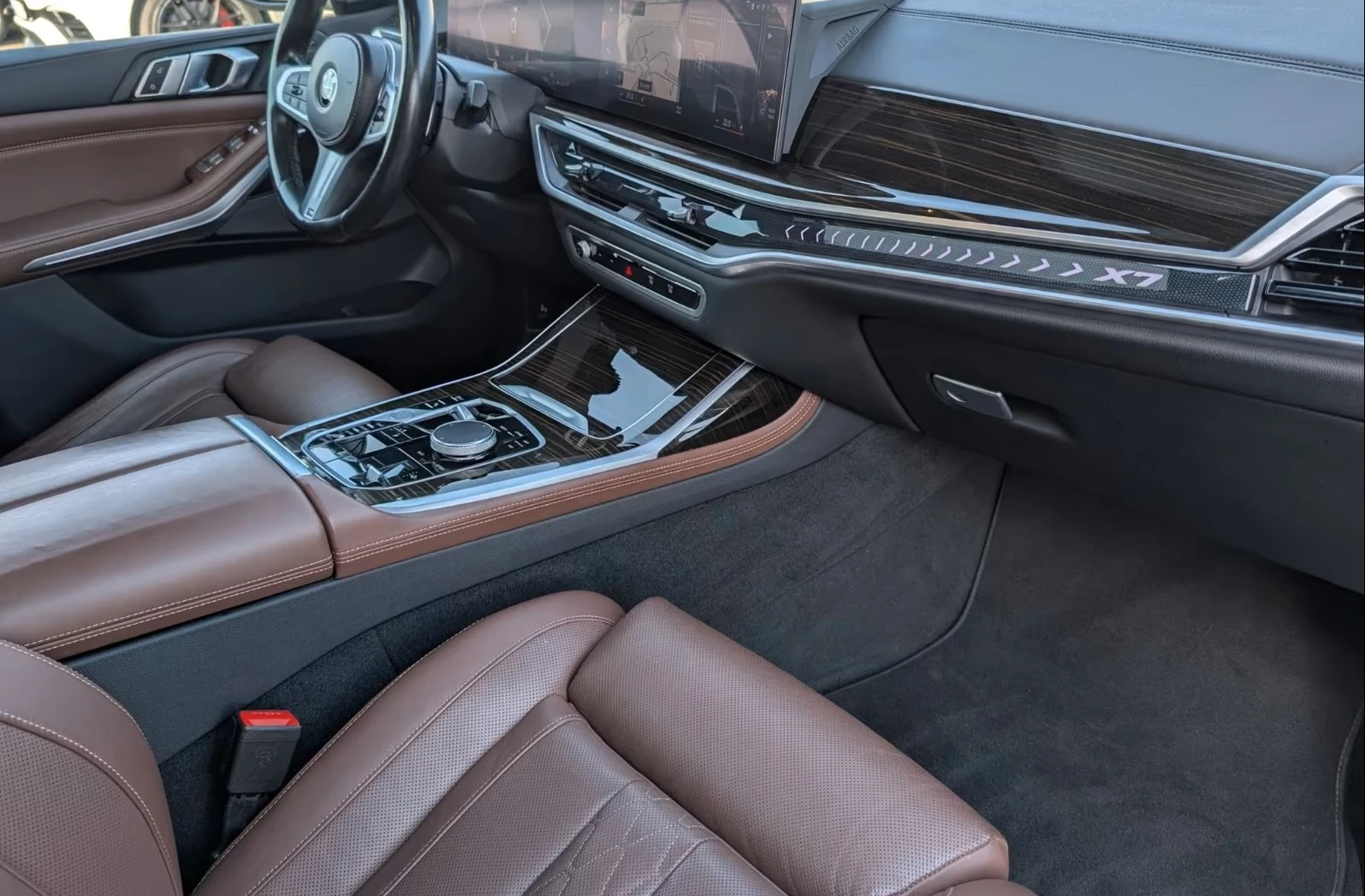 BMW X7 40d Mhev M-Sport Pro, снимка 7 - Автомобили и джипове - 54363057