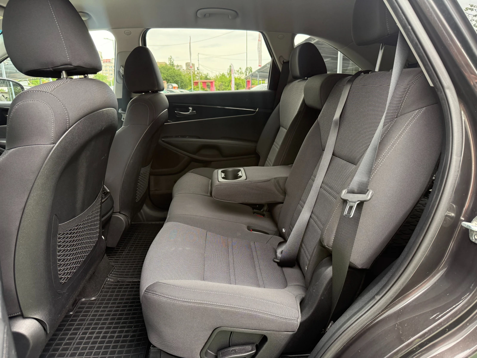 Kia Sorento 6+ 1, 2.2 CRDI, AWD | Mobile.bg � ����������� 9
