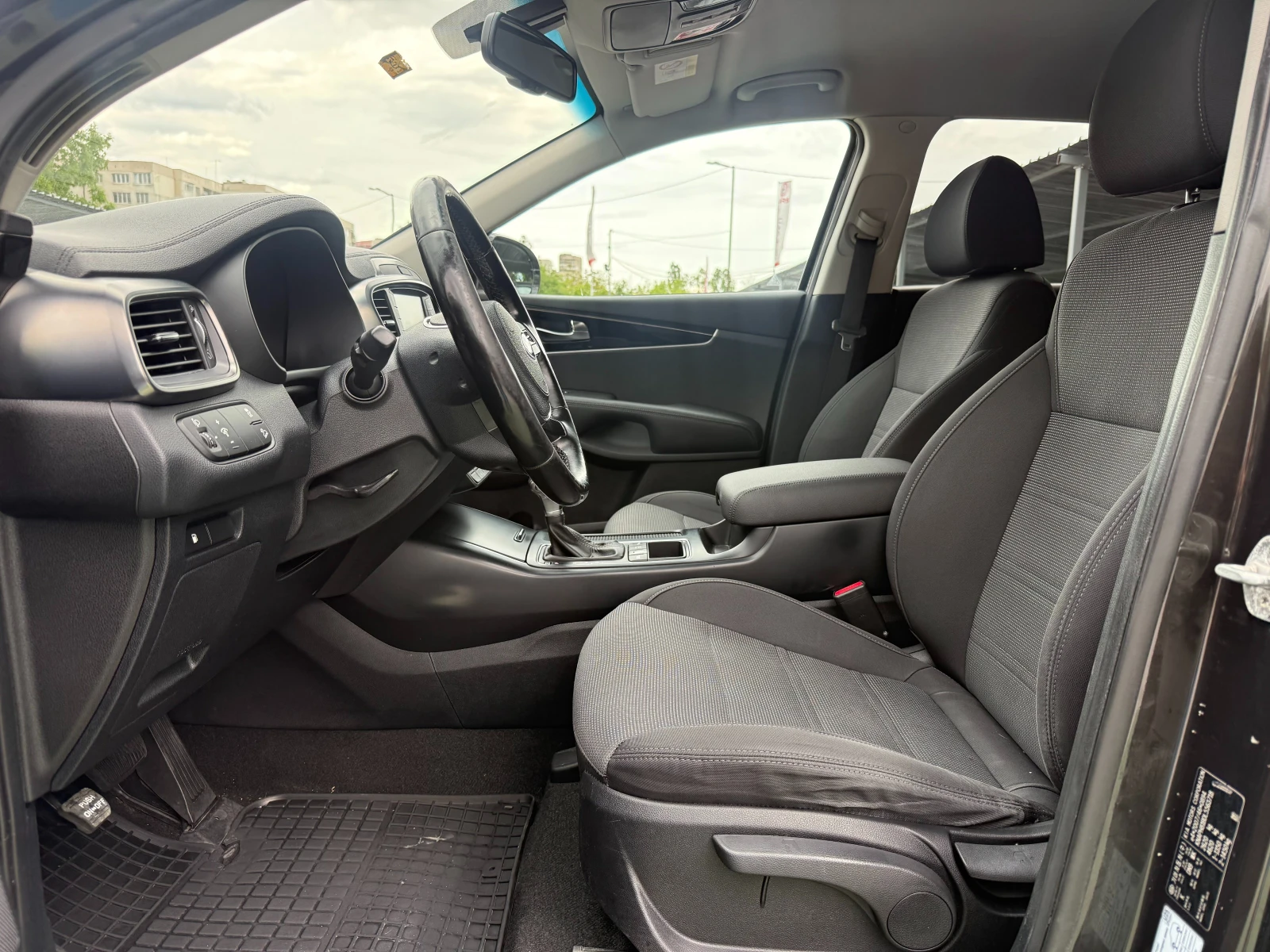 Kia Sorento 6+ 1, 2.2 CRDI, AWD | Mobile.bg � ����������� 7