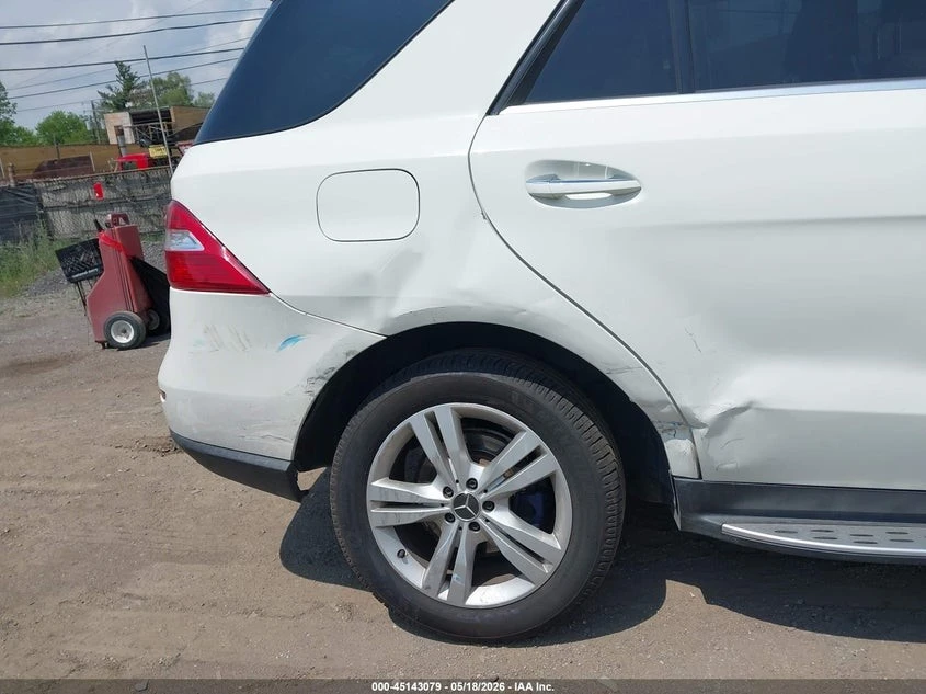 Mercedes-Benz ML 4MATIC* КОЖА* НАВИ* ВИДЕО НА МОТОР, снимка 6 - Автомобили и джипове - 54942541