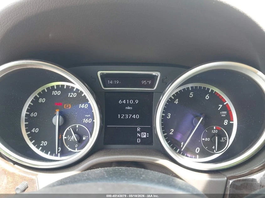 Mercedes-Benz ML 4MATIC* КОЖА* НАВИ* ВИДЕО НА МОТОР, снимка 7 - Автомобили и джипове - 54942541