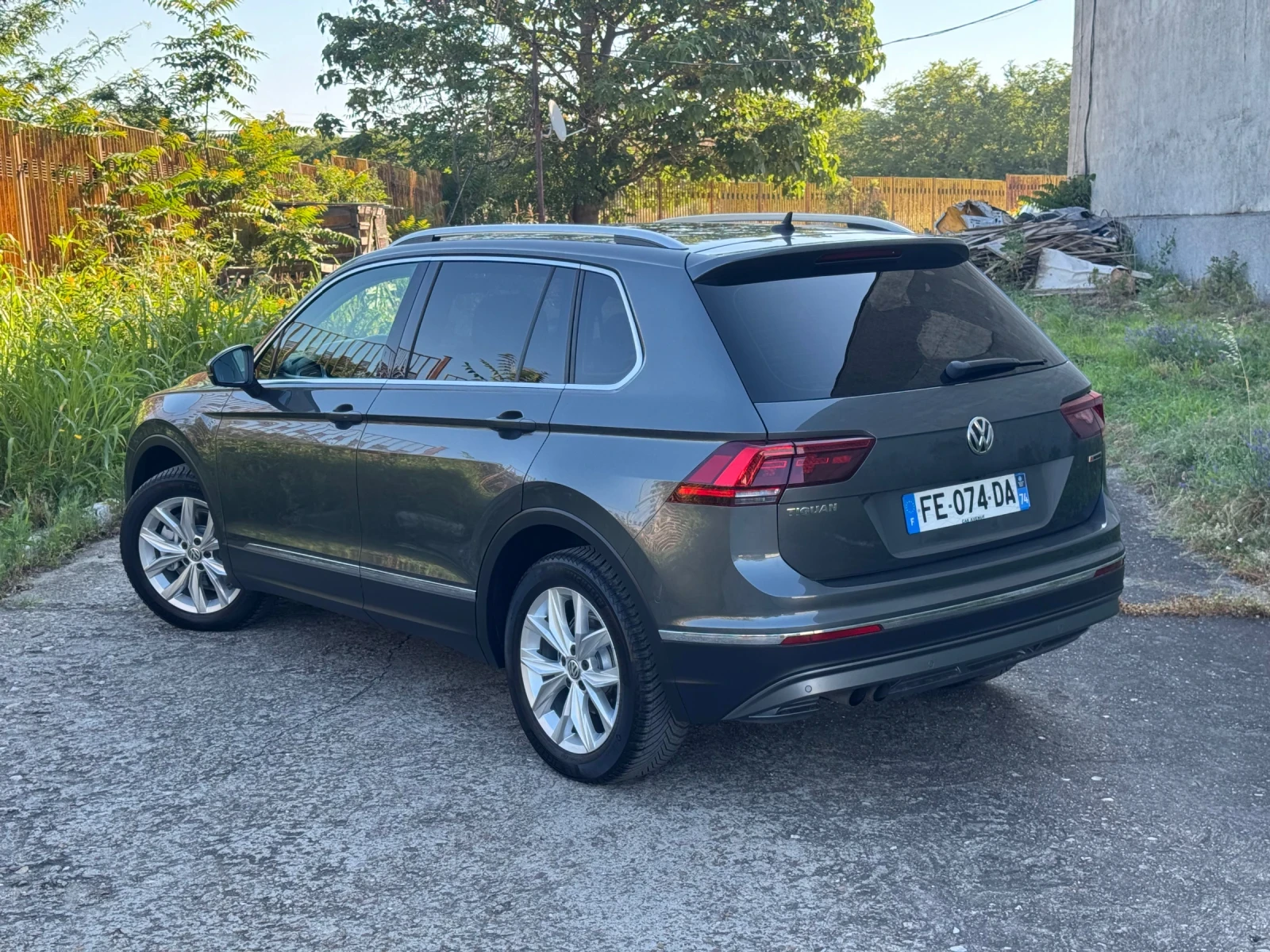 VW Tiguan 2.0TDI 4Motion Vurtual Highline Panorama, снимка 2 - Автомобили и джипове - 55008376