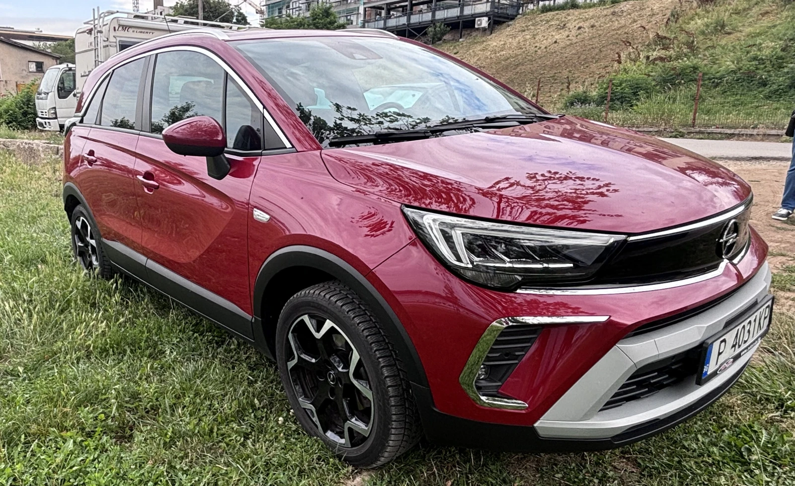 Opel Crossland X 1.2 Turbo Elegance| Пълна сервизна история, снимка 3 - Автомобили и джипове - 55056244
