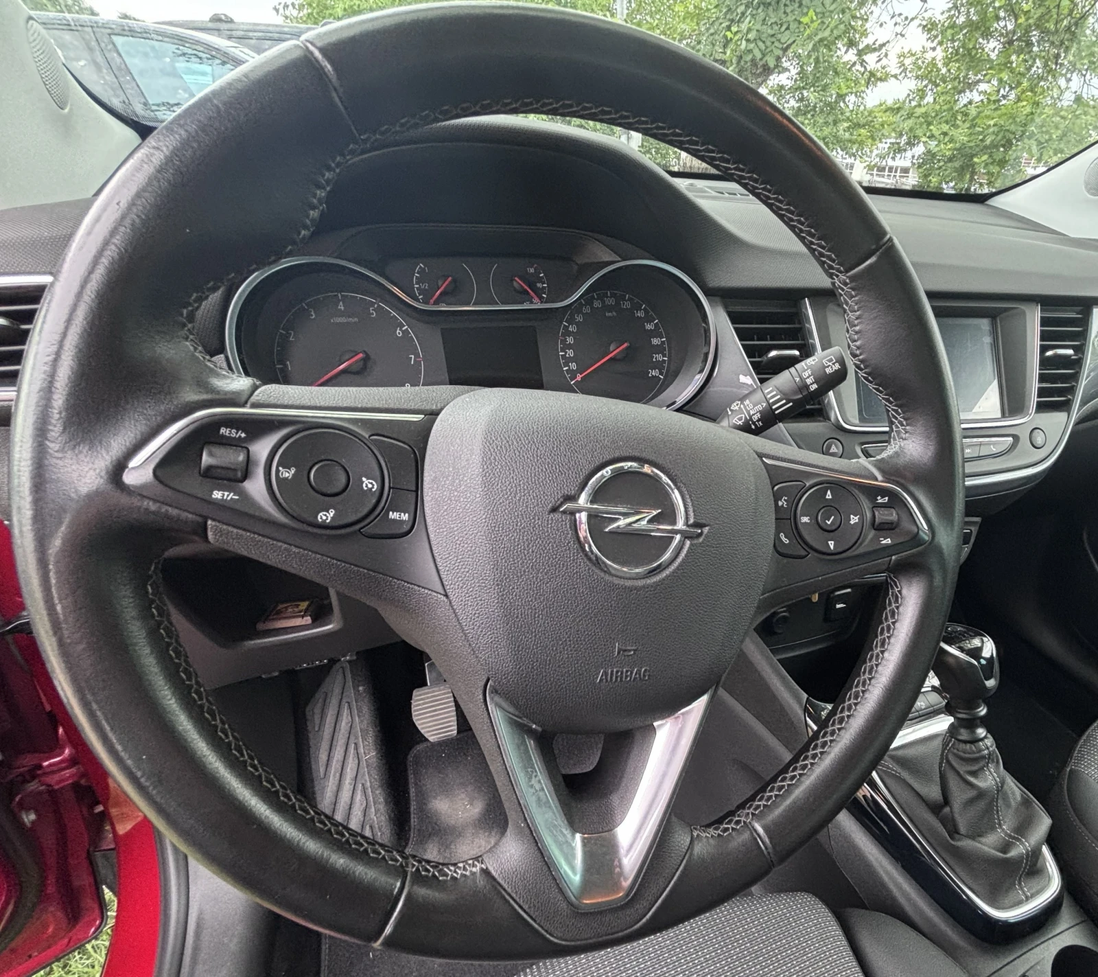 Opel Crossland X 1.2 Turbo Elegance| Пълна сервизна история, снимка 12 - Автомобили и джипове - 55056244