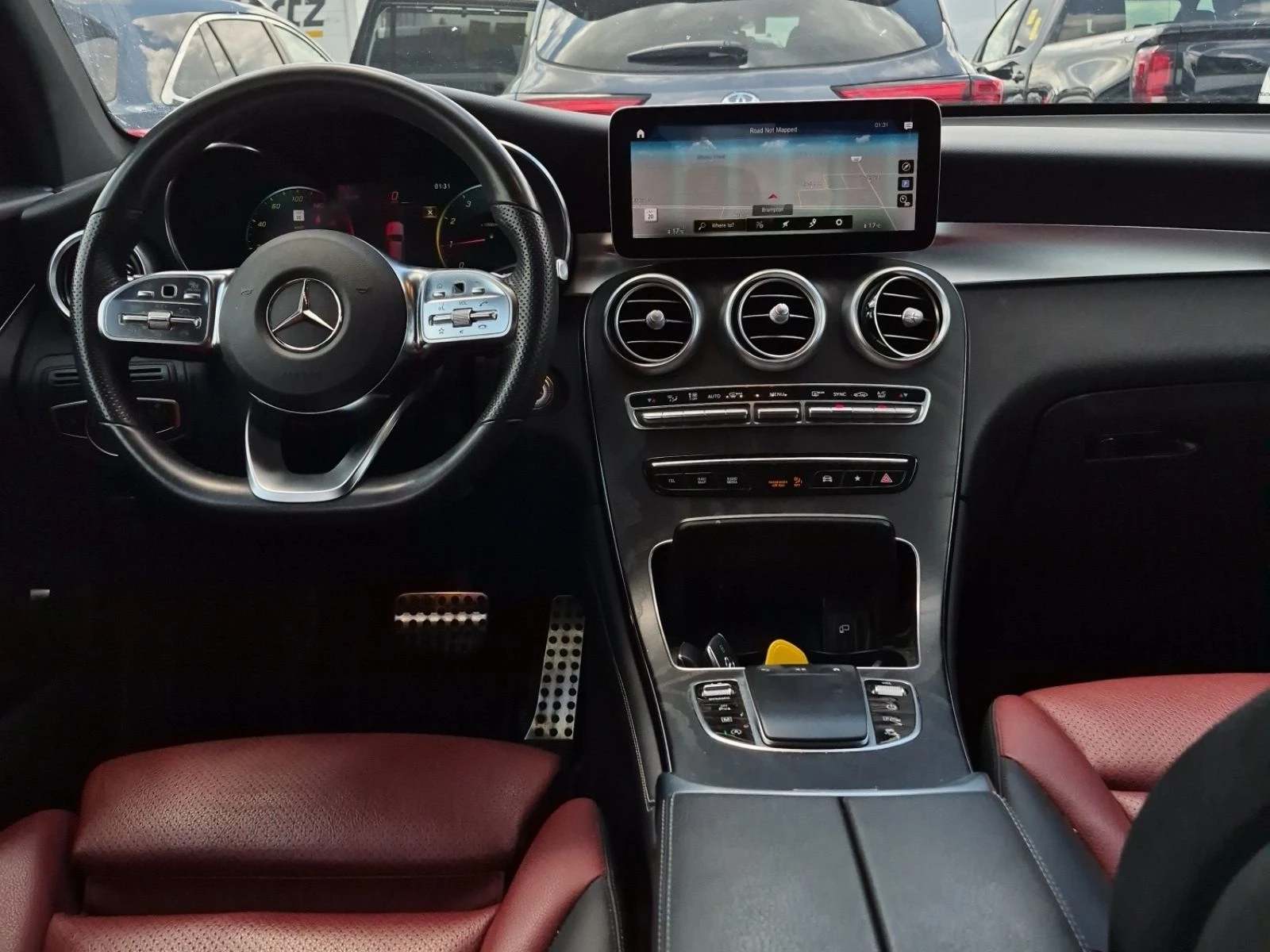 Mercedes-Benz GLC 300 AMG-pkg| 360| CarPlay| Keyless, снимка 7 - Автомобили и джипове - 55250637