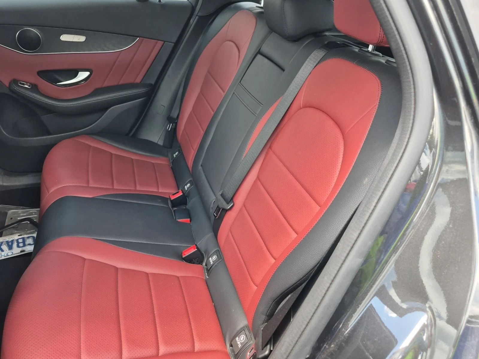 Mercedes-Benz GLC 300 AMG-pkg| 360| CarPlay| Keyless, снимка 10 - Автомобили и джипове - 55250637