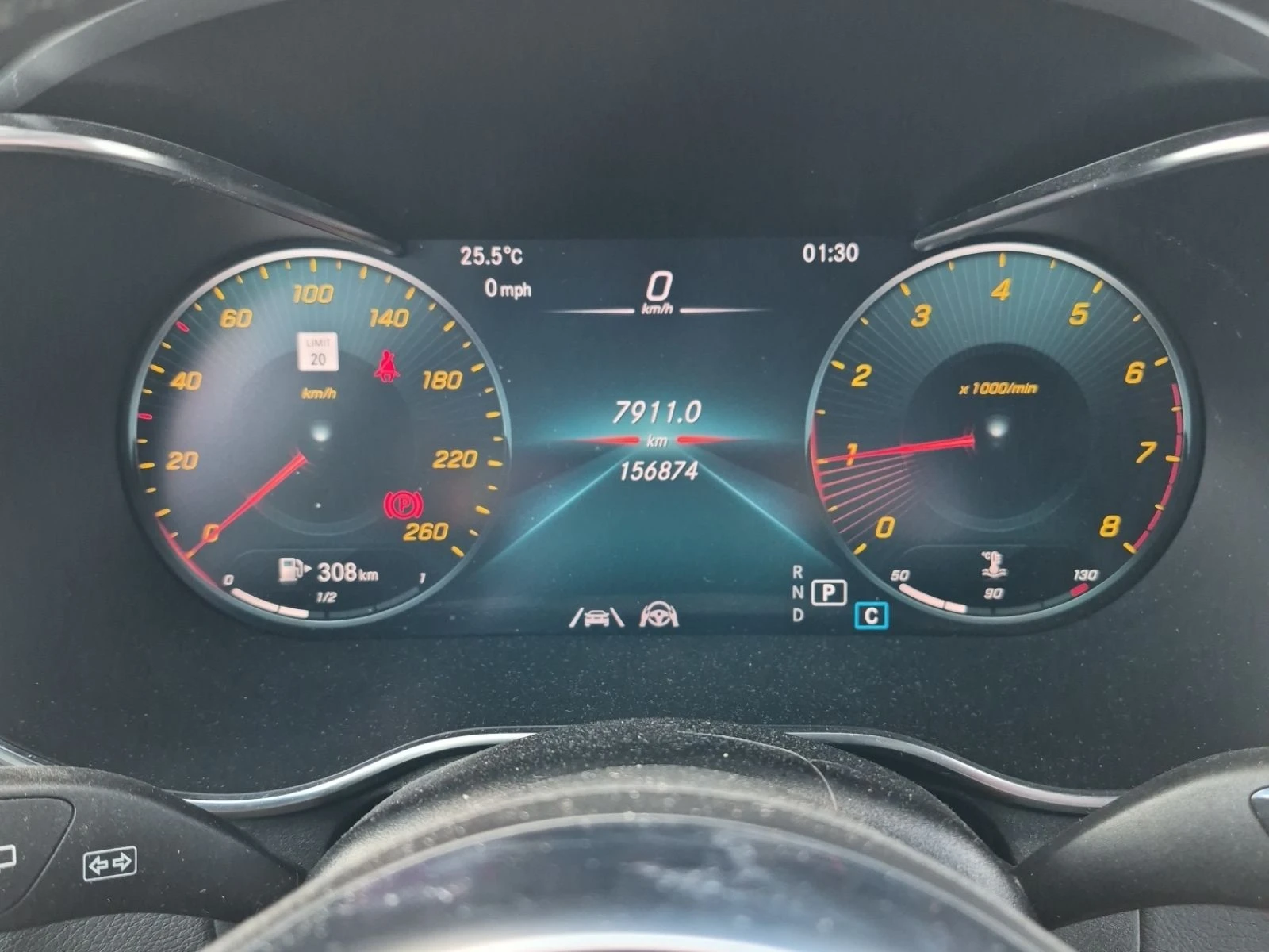 Mercedes-Benz GLC 300 AMG-pkg| 360| CarPlay| Keyless, снимка 6 - Автомобили и джипове - 55250637