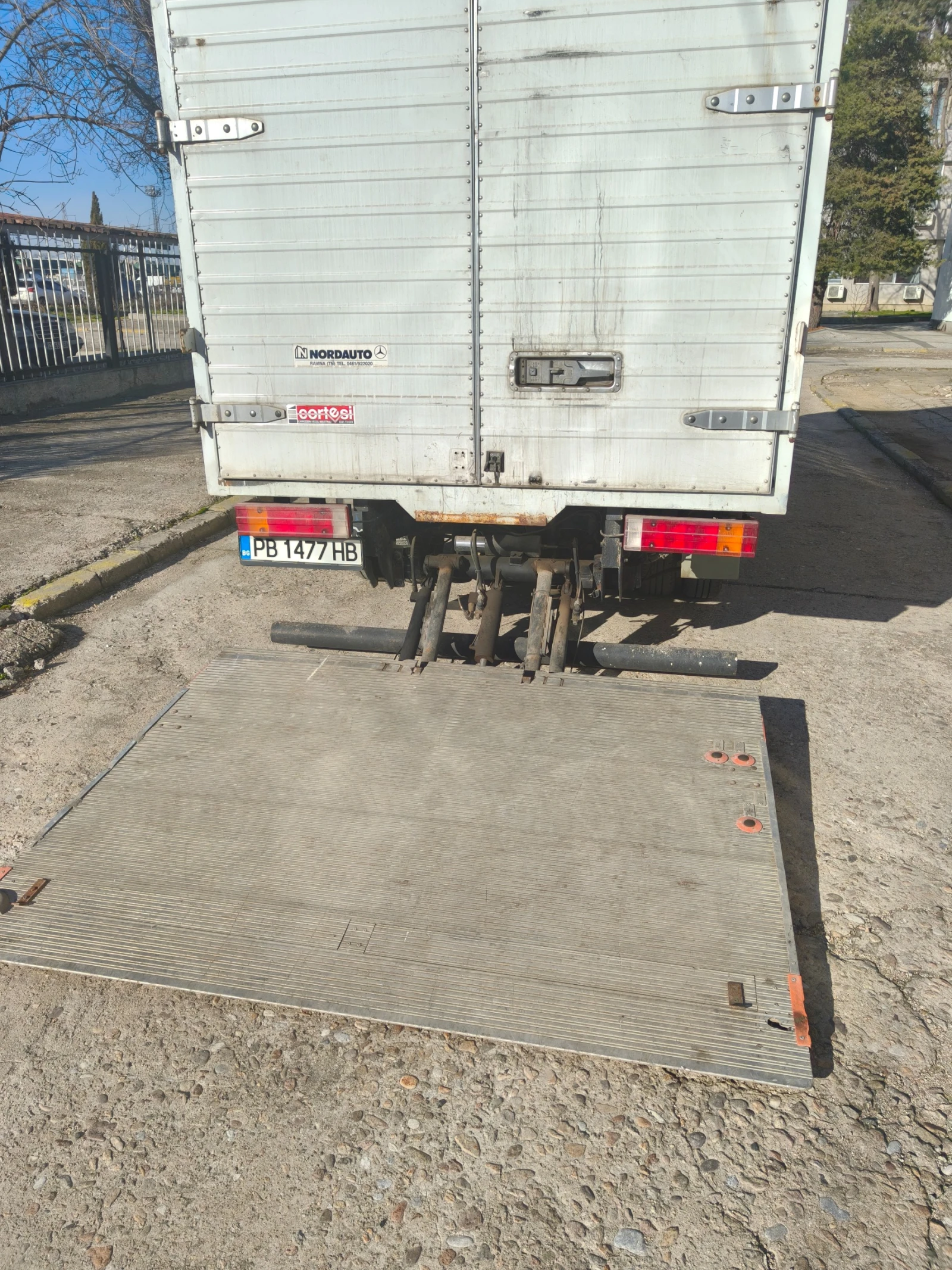 Mercedes-Benz 412 412D - изображение 10