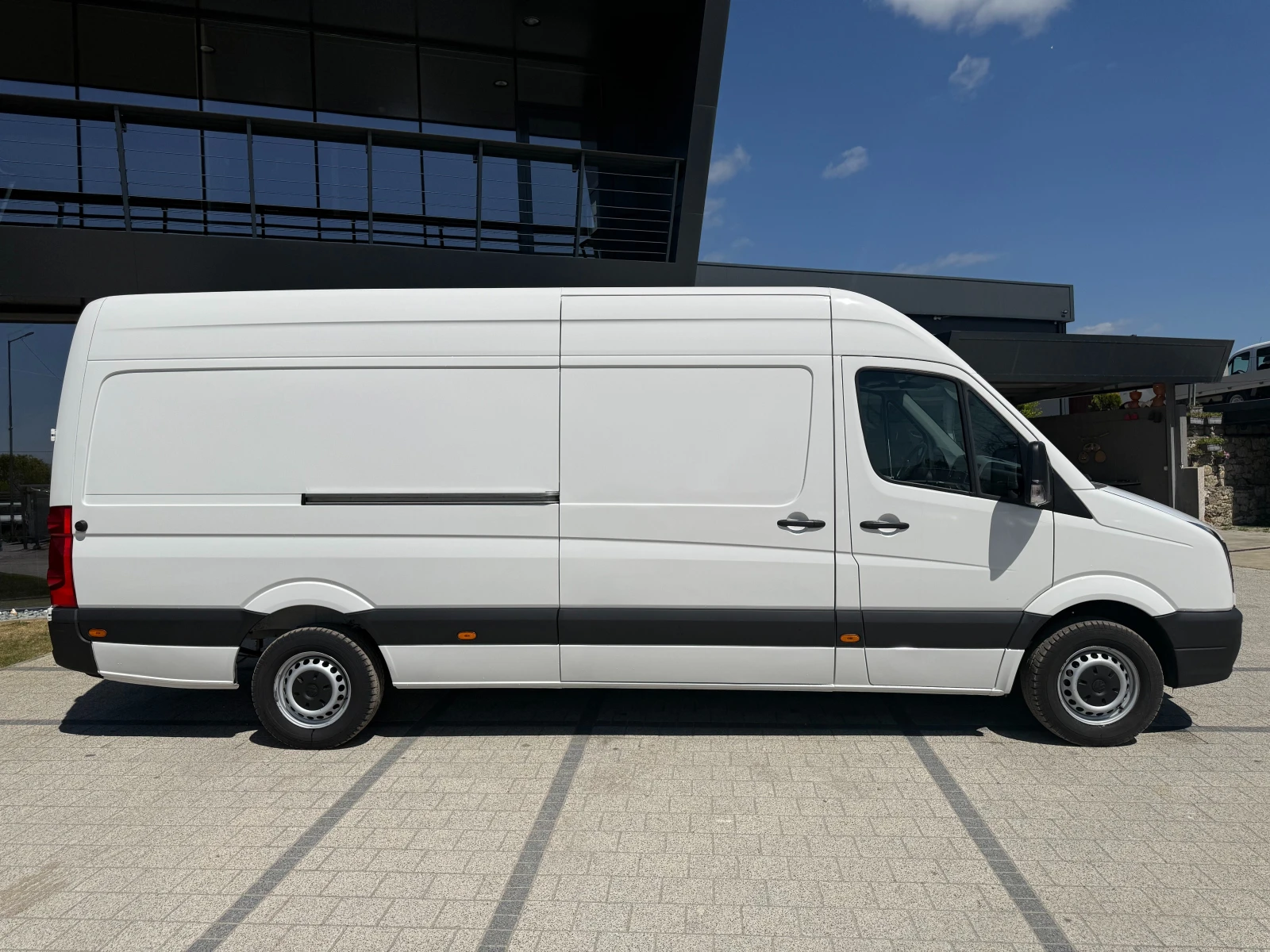 VW Crafter 2.0TDI Maxi Климатроник Euro 5 , снимка 7 - Бусове и автобуси - 54331261