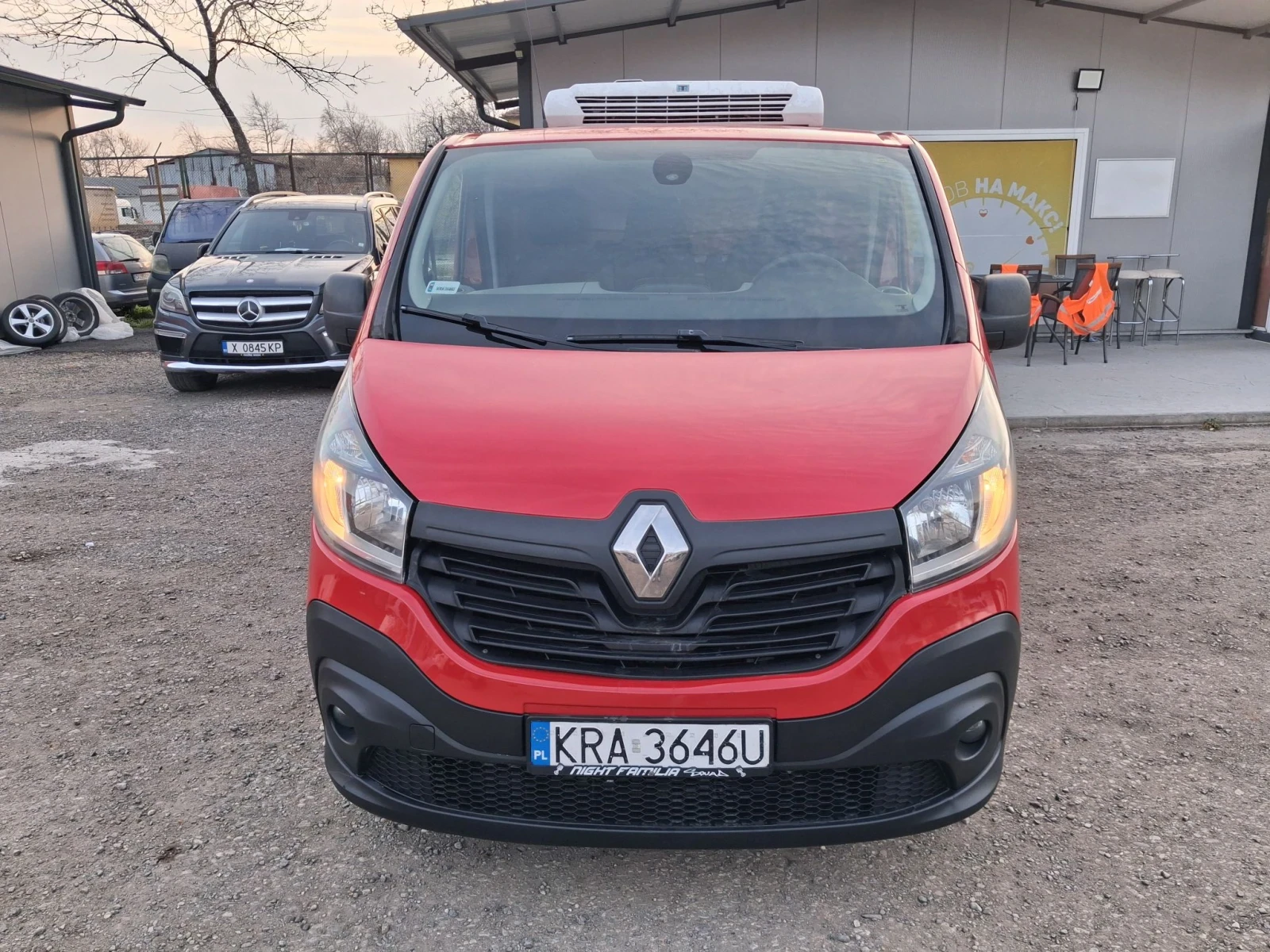 Renault Trafic Хладилен, 1.6, 116 к.с. 6 скорости, клима, снимка 2 - Бусове и автобуси - 55612070