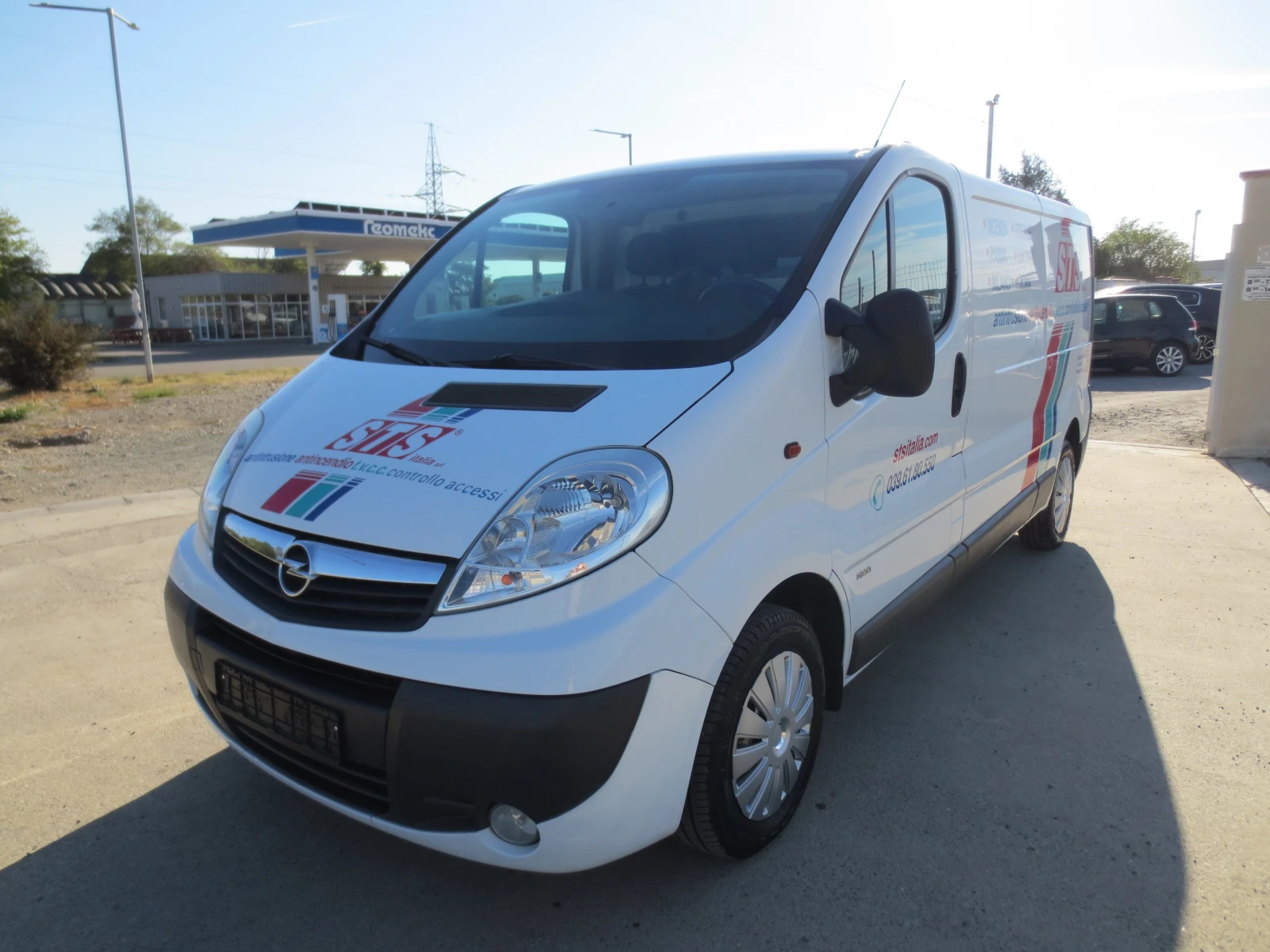 Opel Vivaro 2.0 dci* MAKCИ* 