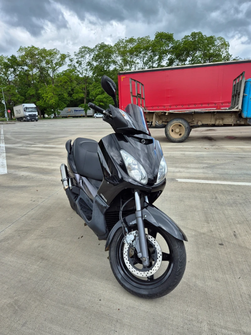 Yamaha X-max 125