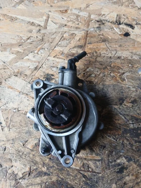 7597920-02 вакум помпа Mini Cooper , снимка 1
