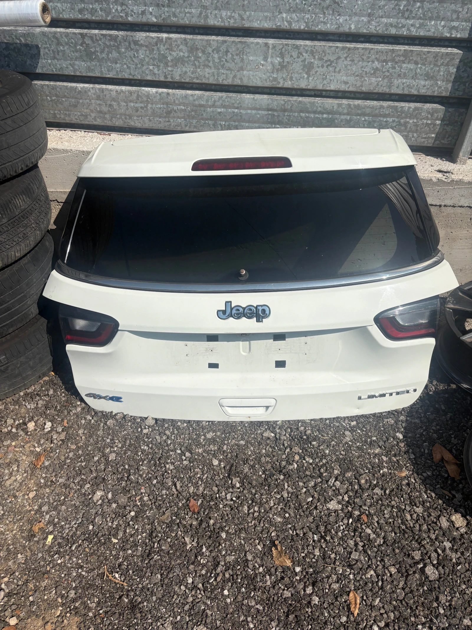 Заден капак за Jeep Compass 2022год.