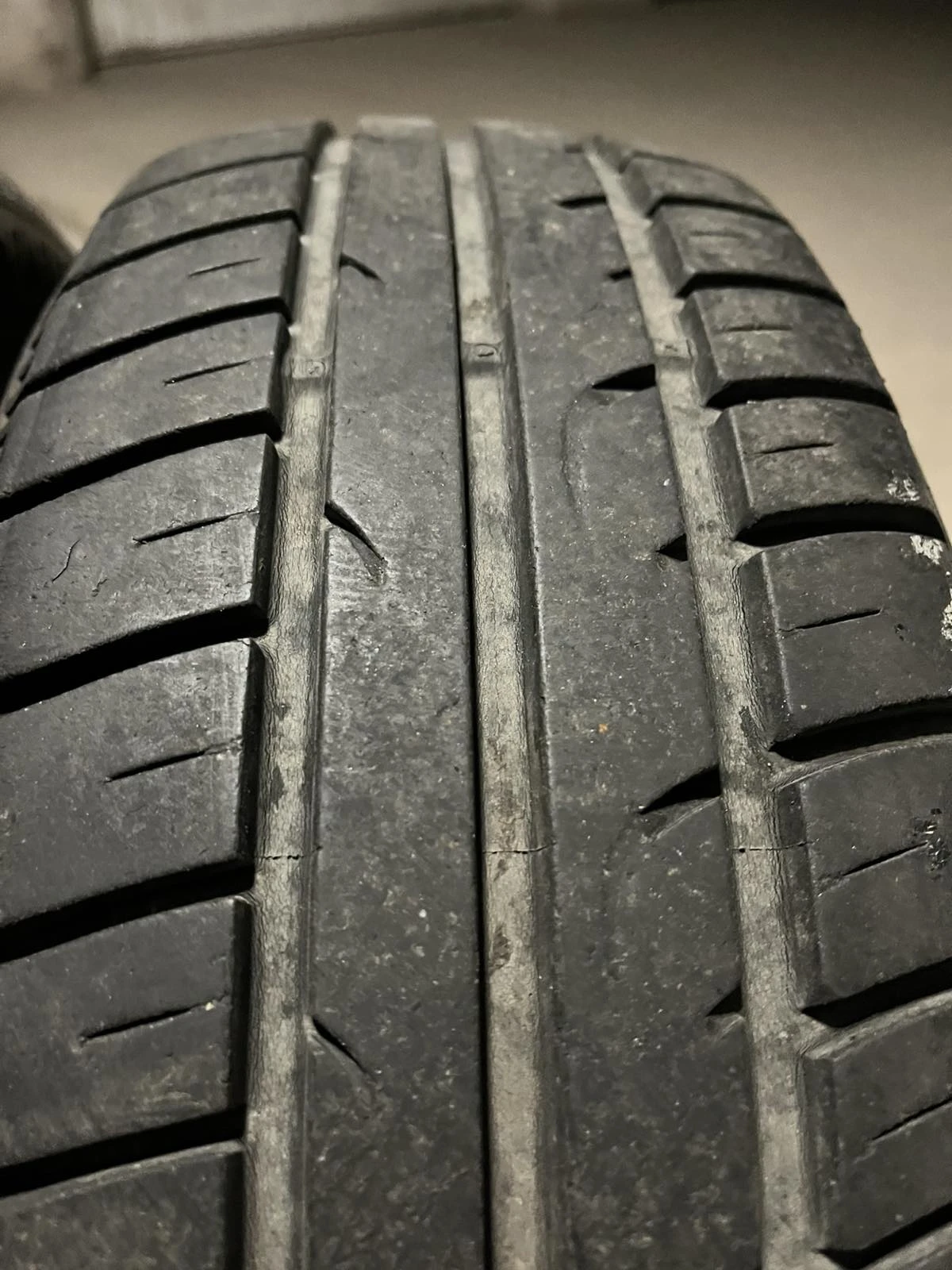 Гуми Летни 175/70R13, снимка 3 - Гуми и джанти - 53918773
