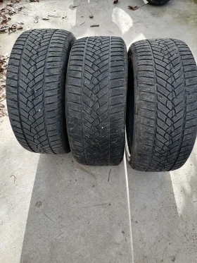 Гуми Зимни 245/45R18, снимка 5 - Гуми и джанти - 52446121