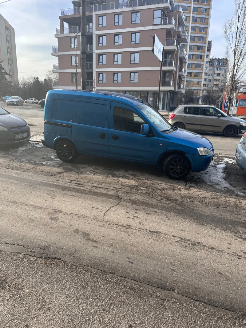 Opel Combo Ван, снимка 4 - Автомобили и джипове - 47303045