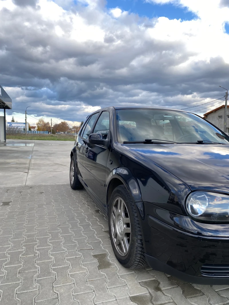 VW Golf, снимка 4 - Автомобили и джипове - 48086691