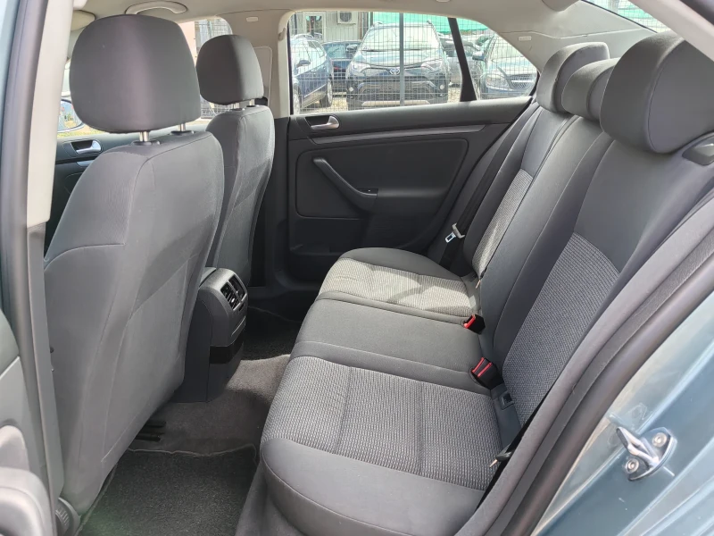 VW Jetta 1.9 tdi  105ps, снимка 9 - Автомобили и джипове - 50986932