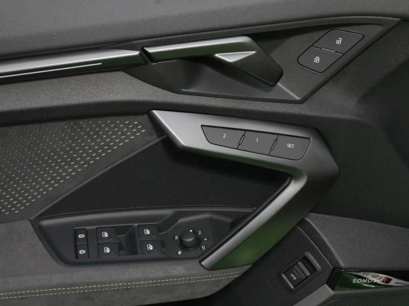 Audi Rs3 2.5 TFSI/FACELIFT/SONOS/MATRIX/HEAD UP/PANO/, снимка 8 - Автомобили и джипове - 51224895