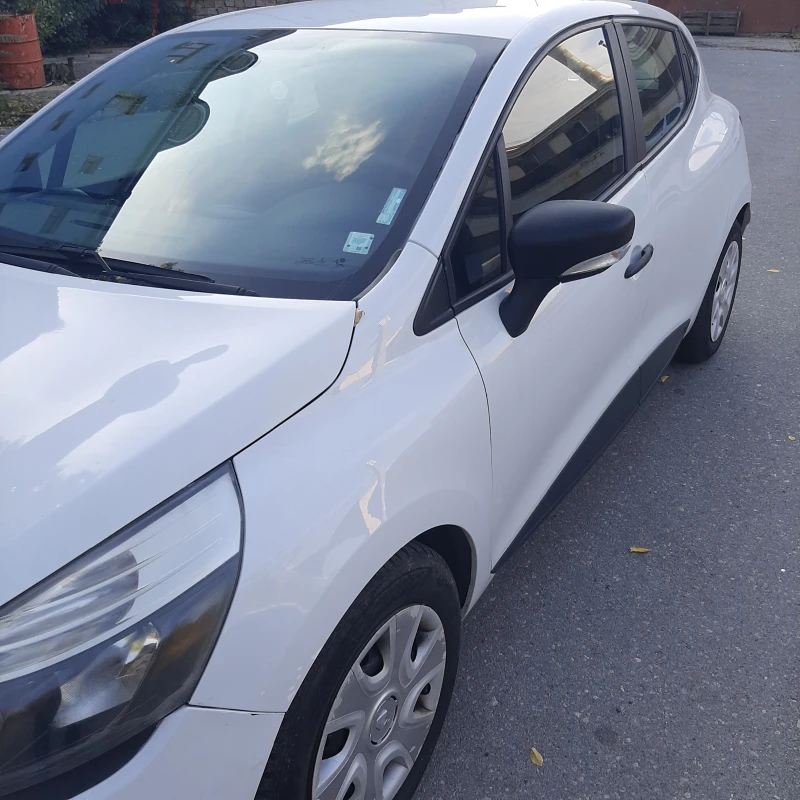 Renault Clio, снимка 4 - Автомобили и джипове - 52085749