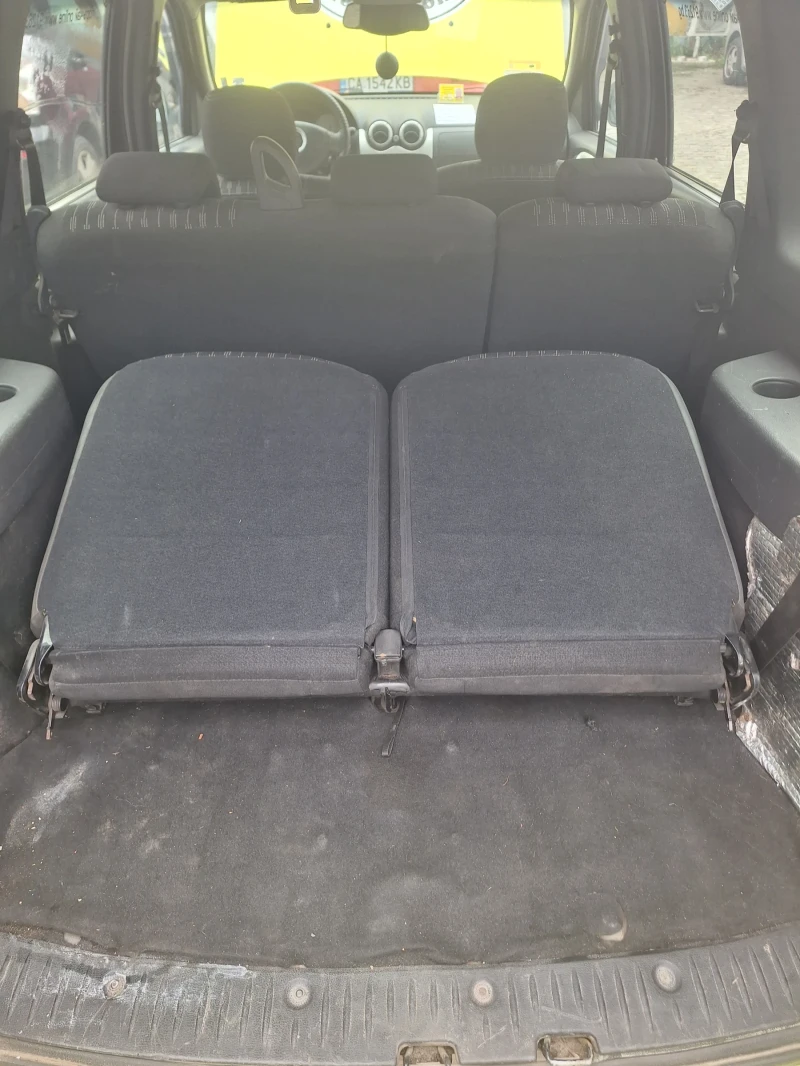 Dacia Logan, снимка 9 - Автомобили и джипове - 52318349