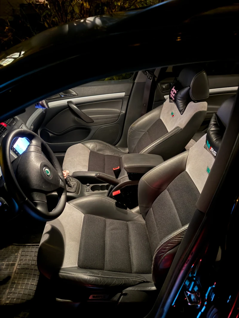 Skoda Octavia 2.0 TFSI VRS, снимка 3 - Автомобили и джипове - 52632712