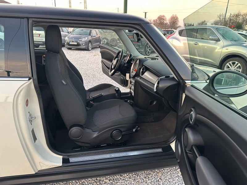 Mini Cooper 1.4 i* START-STOP* , снимка 7 - Автомобили и джипове - 52710617